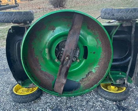 blades not spinning on lawn mower|lawn mower blade won't turn.